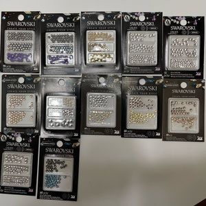 *Lot of 12* Swarovski Crystal Rhinestones